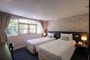 24 Inn at BTS Phrom Phong