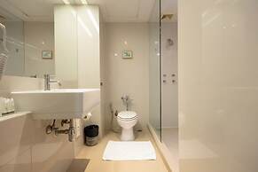 24 Inn at BTS Phrom Phong