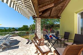 Villa Ester - Private Pool Escape for 8