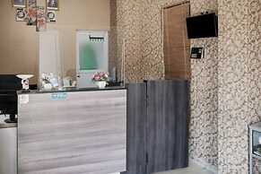 Townhouse Oak Polamas Residence