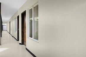 Townhouse Oak Polamas Residence