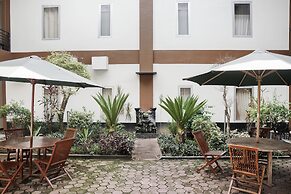 Townhouse Oak Polamas Residence