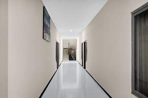 Townhouse Oak Polamas Residence