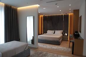 Vila-L Hotel