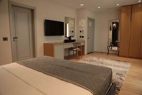 Vila-L Hotel
