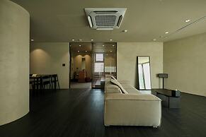 Hlow Busan Hotel