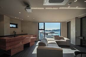 Hlow Busan Hotel
