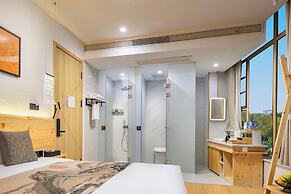 Dujiangyan Gongzuo Private HotSpring Inn