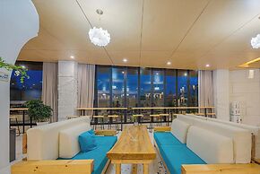 Dujiangyan Gongzuo Private HotSpring Inn