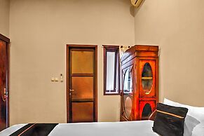 OYO 95211 Duta Hotel Banyuwangi