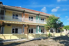 OYO 95211 Duta Hotel Banyuwangi