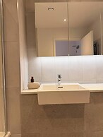 Stylish Park-facing Retreat in Central Manchester