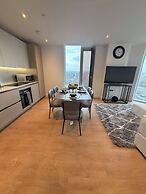 Stylish Park-facing Retreat in Central Manchester