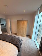 Stylish Park-facing Retreat in Central Manchester