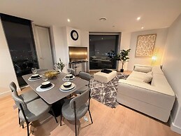 Stylish Park-facing Retreat in Central Manchester