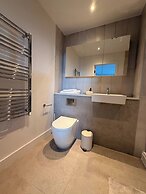 Stylish Park-facing Retreat in Central Manchester