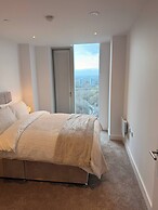 Stylish Park-facing Retreat in Central Manchester