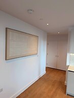 Stylish Park-facing Retreat in Central Manchester