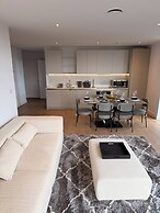 Stylish Park-facing Retreat in Central Manchester