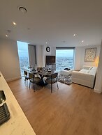 Stylish Park-facing Retreat in Central Manchester