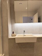 Stylish Park-facing Retreat in Central Manchester