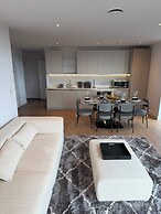 Stylish Park-facing Retreat in Central Manchester