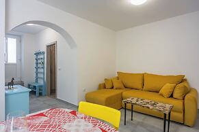 Apartment Arya Puce