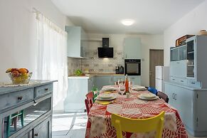Apartment Arya Puce