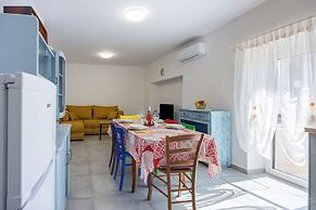 Apartment Arya Puce