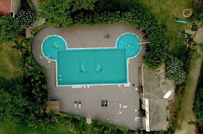 The Manrals Resort