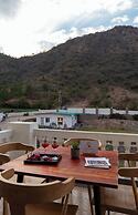 ELIVAAS Mandovar Mountain Valley Retreat