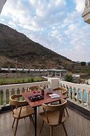 ELIVAAS Mandovar Mountain Valley Retreat