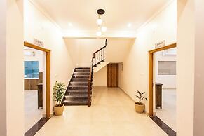 ELIVAAS Mandovar Mountain Valley Retreat