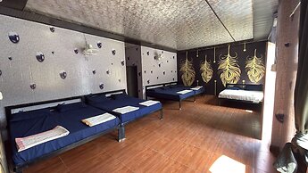 Hills Queen Resort & Camping