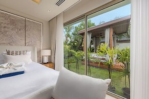Luxury 4BR Pool Villa Botanica Prestige