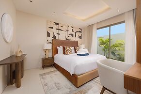 Luxury 4BR Pool Villa Botanica Prestige