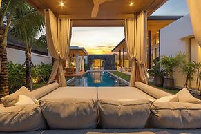 Luxury 4BR Pool Villa Botanica Prestige