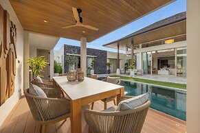 Luxury 4BR Pool Villa Botanica Prestige