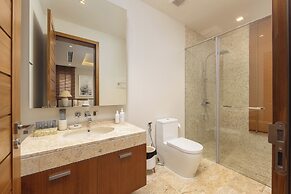Luxury 4BR Pool Villa Botanica Prestige