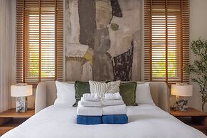 Luxury 4BR Pool Villa Botanica Prestige