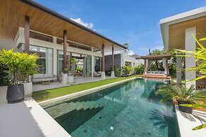 Luxury 4BR Pool Villa Botanica Prestige