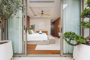 Luxury 4BR Pool Villa Botanica Prestige