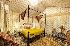 ELIVAAS Zephyr Luxury cottages