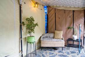 ELIVAAS Zephyr Luxury cottages