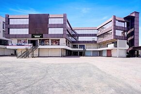 Townhouse Garudeshwar Dutt Temple