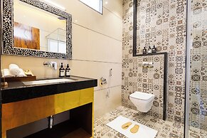 ELIVAAS Terra Estate 10 BHK Villa