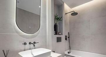 LUX  The Aurora Marina View Suite