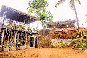 Wake N Flow, Hiriketiya