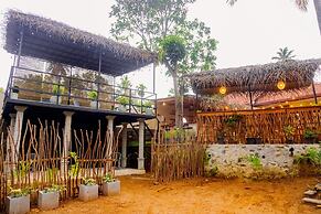 Wake N Flow, Hiriketiya