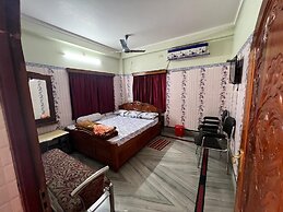 Hotel Raj
